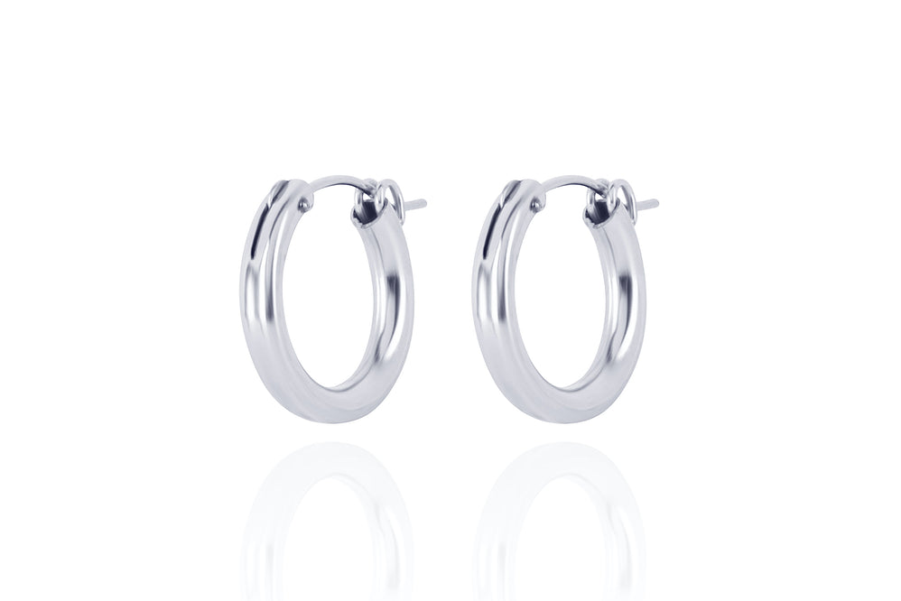 The SMALL CLASSY HOOPS - Moderne Creole in verschiedenen Grössen -Silber
