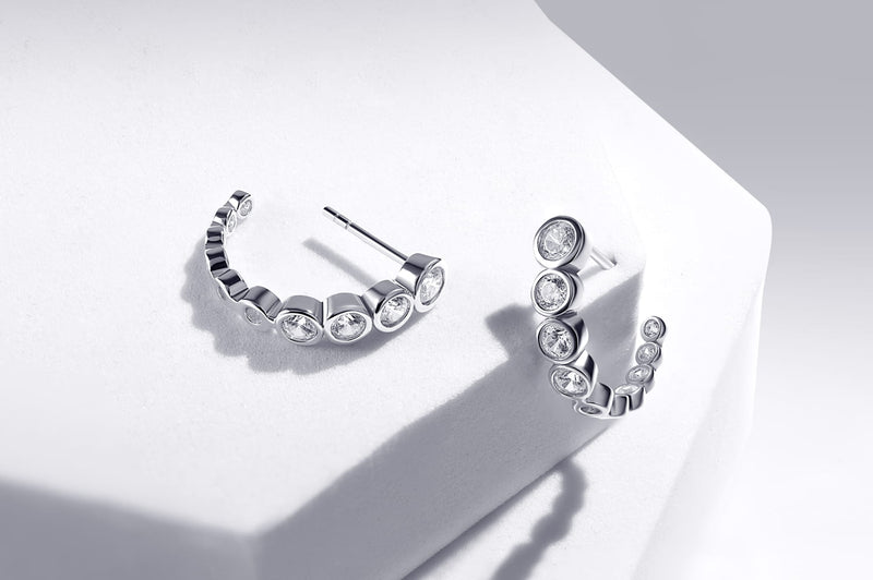 Oseana Diamond Curve Earrings - Silber