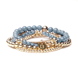 THE AZURE STACK - Set aus 5 Kugelarmbändern - Hellblauer Jade Stein - CLASSYANDFABULOUS JEWELRY